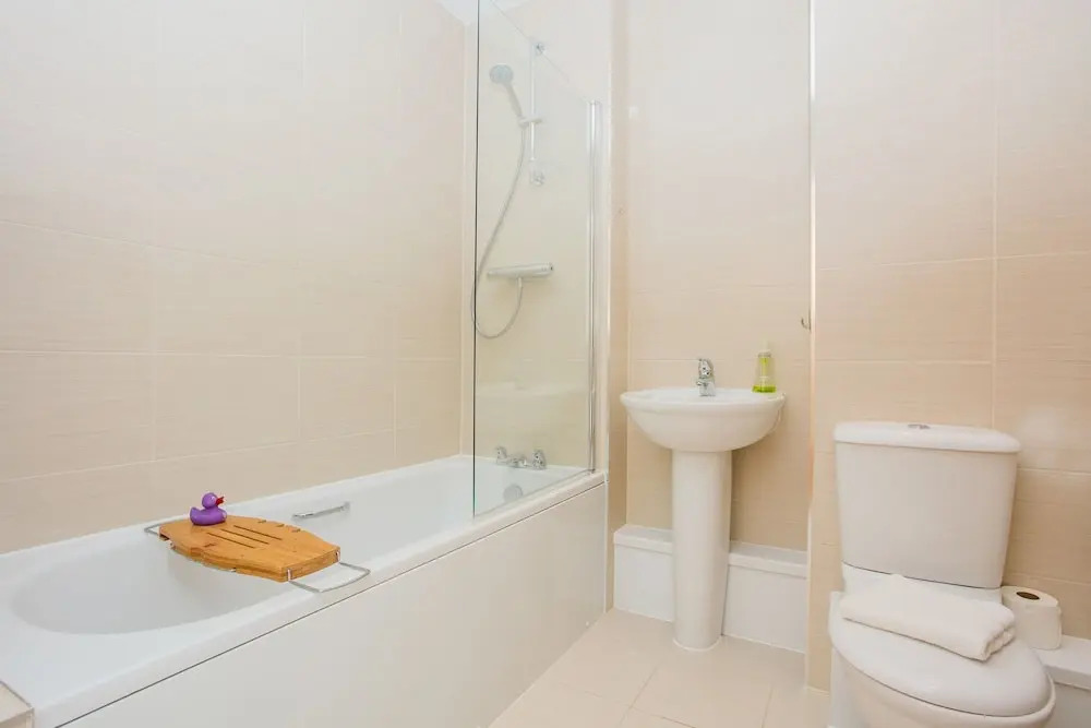 Finsbury Park 2 Bedroom Flat On The Canal