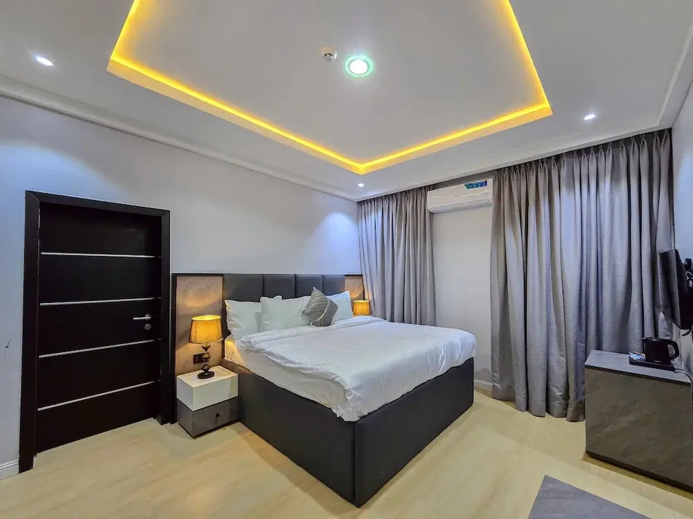 Twinny Hotel & Suites