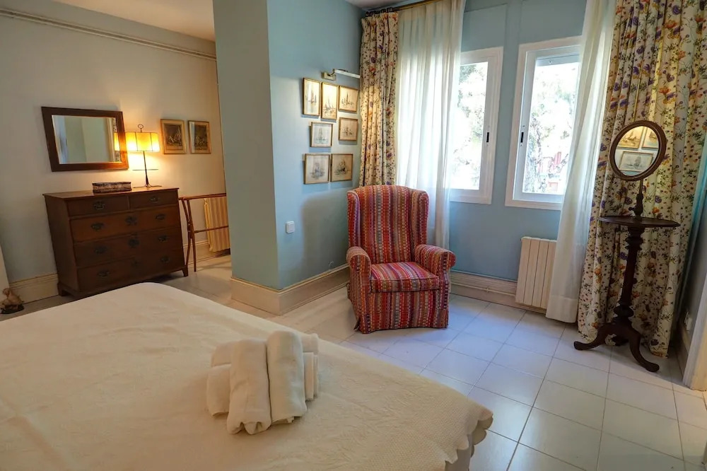 Front Beach Apartment