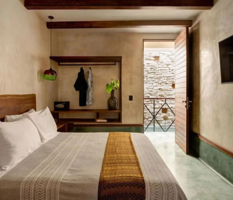 Fantastic 6BR Luxury Penthouse Villa 12ppl Rooftop Pool & Bathtub