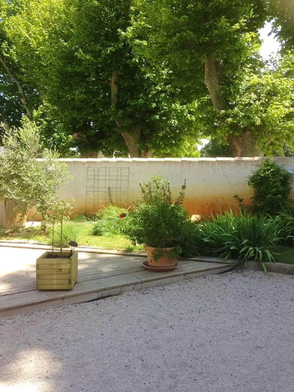 House With 4 Bedrooms in Le Thor, With Private Pool, Enclosed Garden a