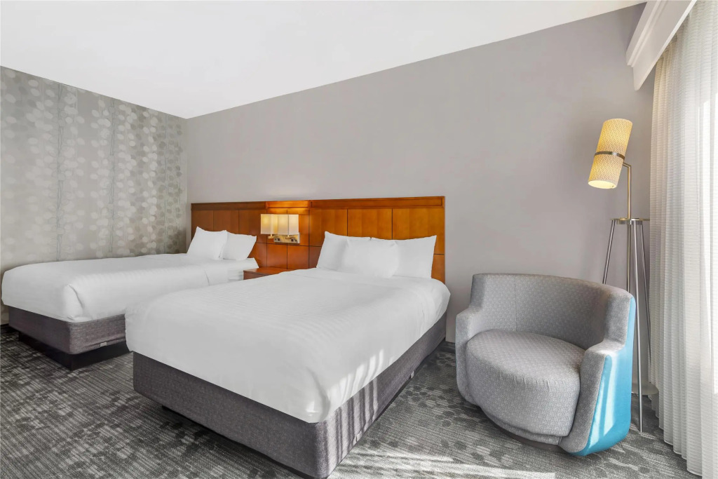 Sonesta Select Newport Middletown