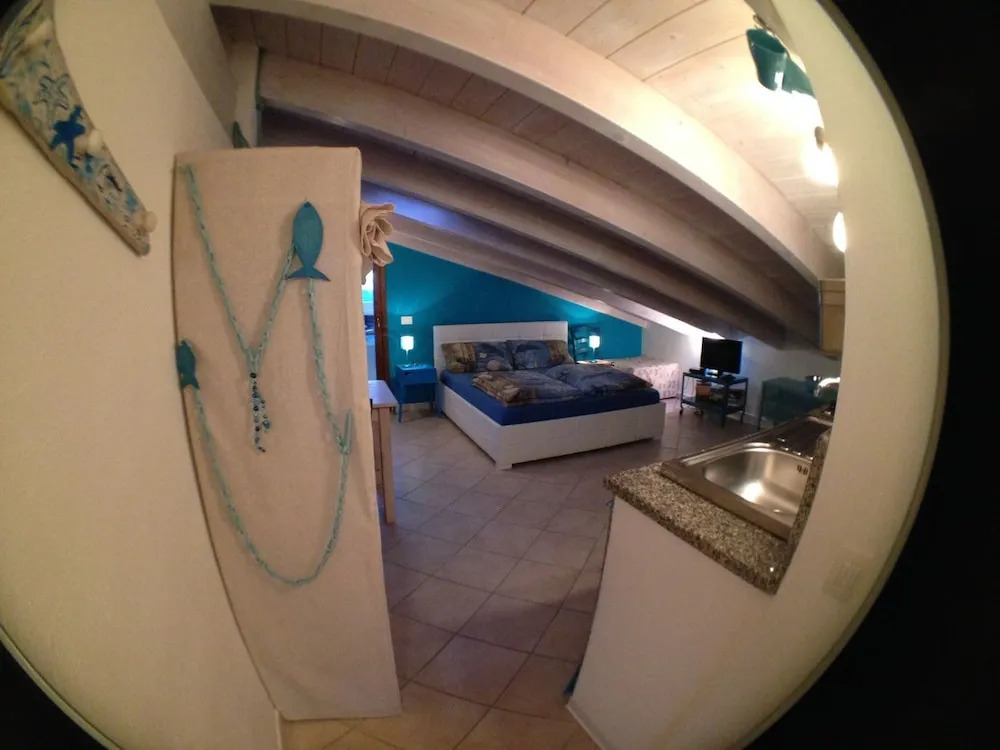 Studio Azzurro With Seawiew