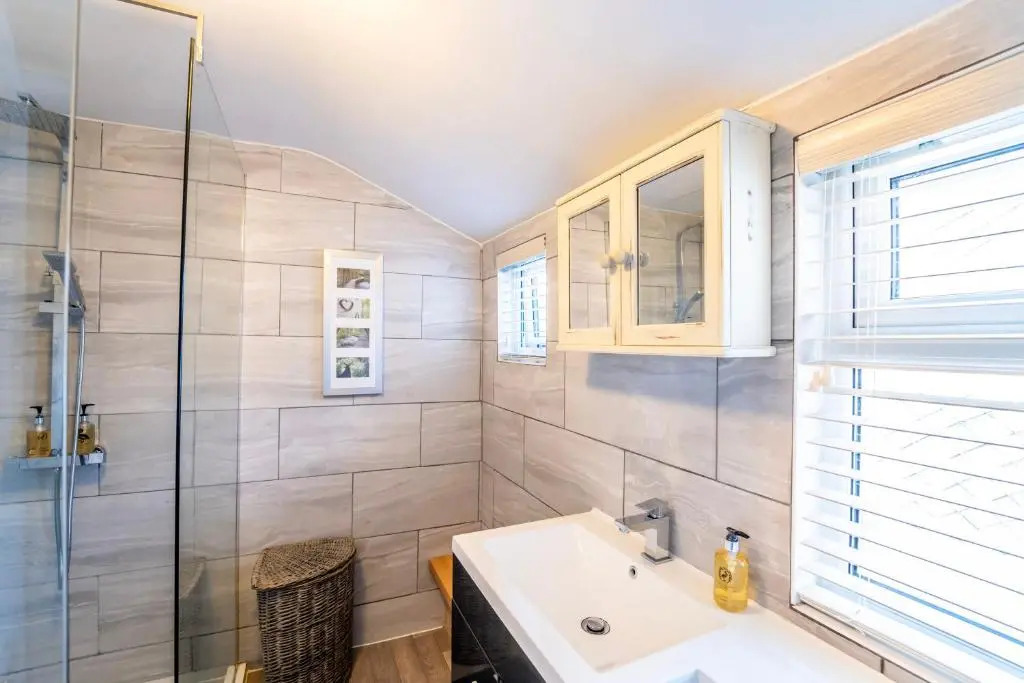 Seaside Snug – 2 bedroom home
