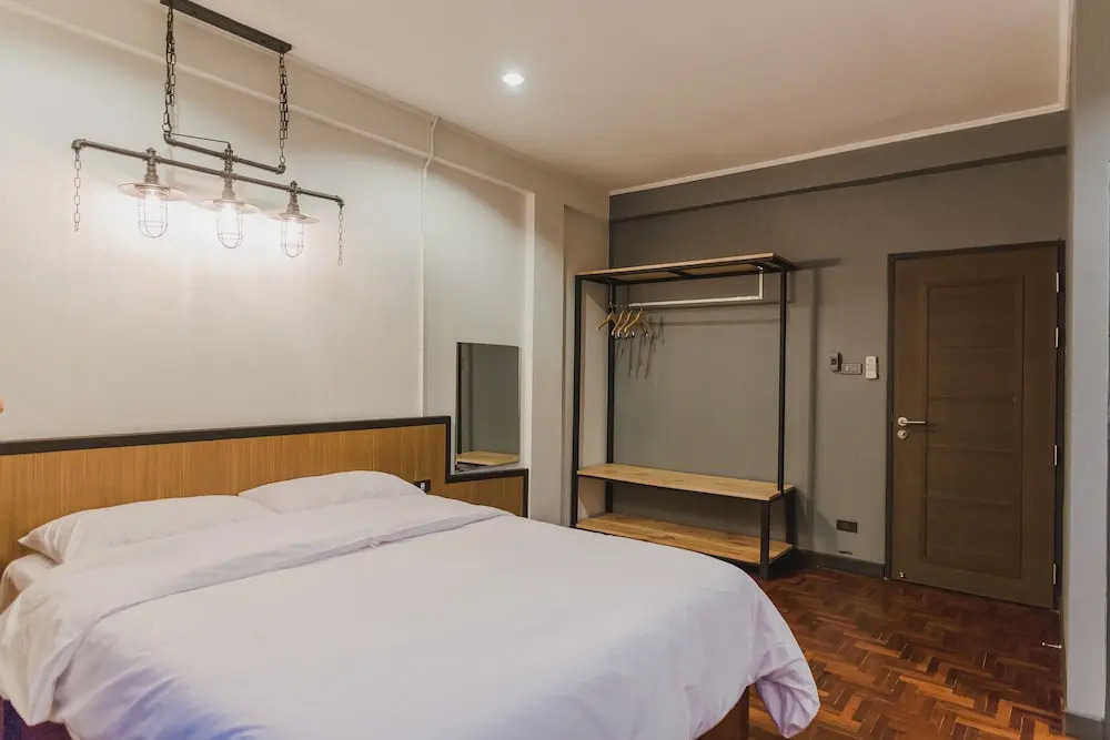 No.9 Hostel