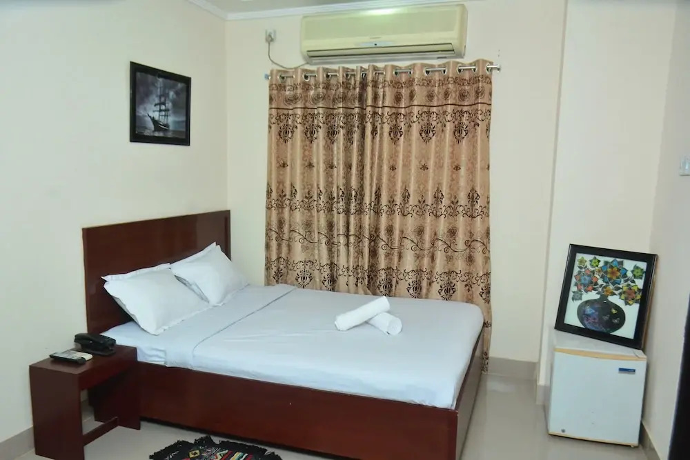 Hotel 24 Inn Residential