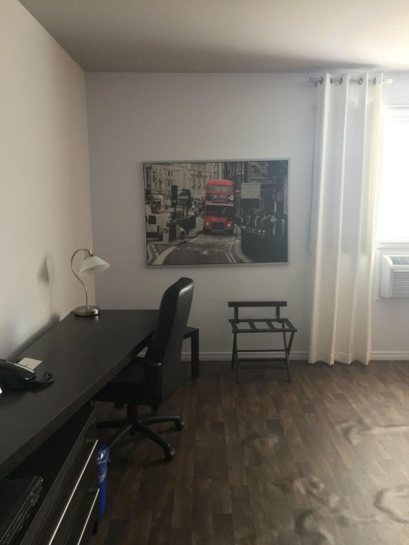 Hôtel-Motel 1212