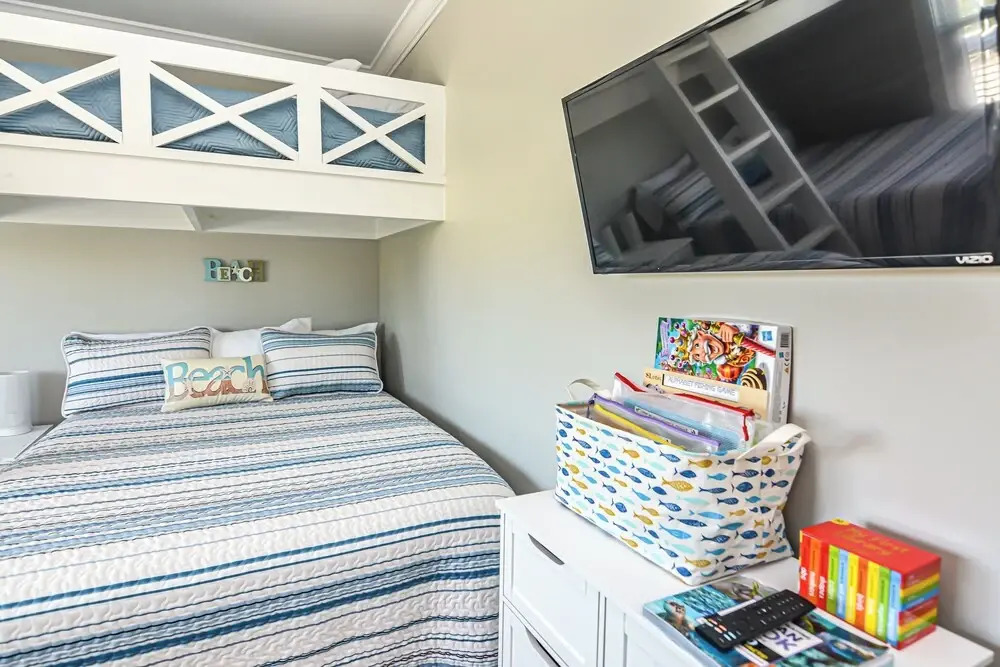 7020 Rookery 3 Someday Came Close to Beach two Pool Beach Amenities