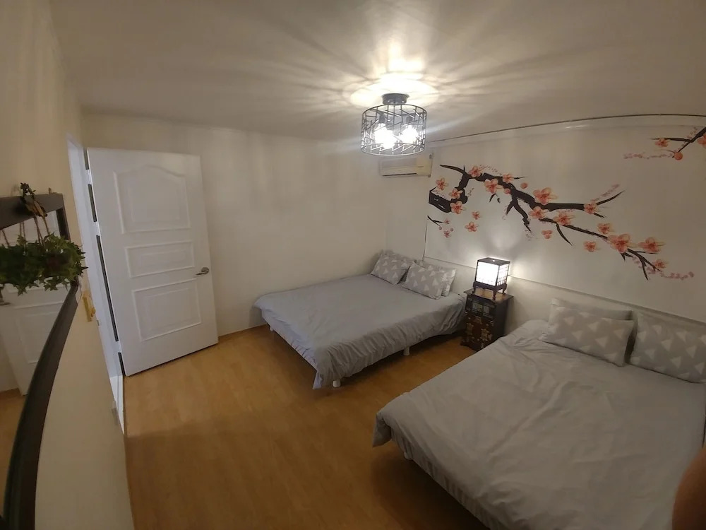 KiKi House