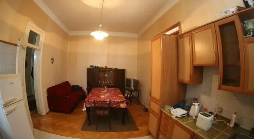 Guest House NINA
