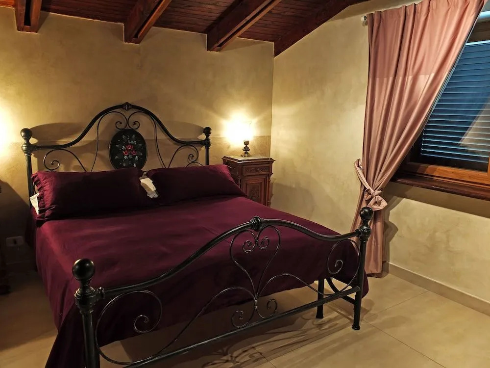 Nostra Signora Del Lago