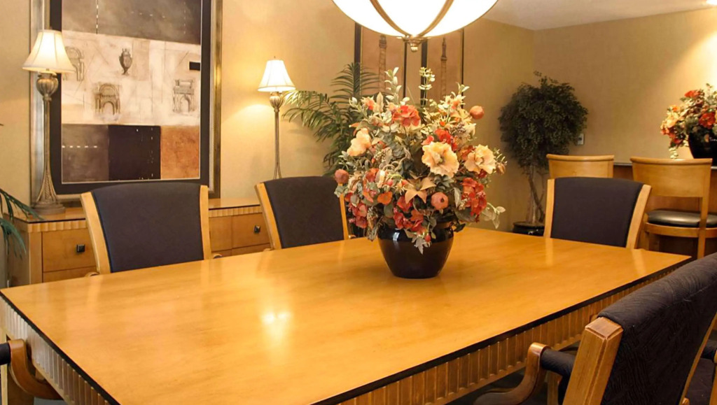 FairBridge Hotel & Conference Center Somerset