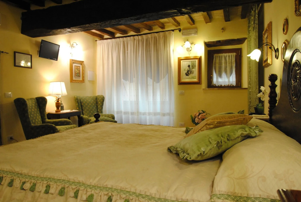 Torre Sangiovanni Albergo e Ristorante da Rosary