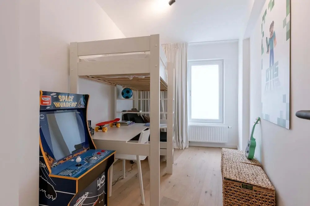 Modern 3-bedroom Apartment Family-friendly Touches