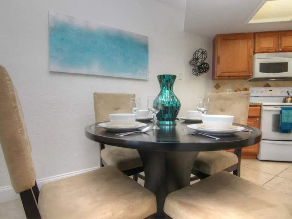 Gulf Strand 208 By Redawning