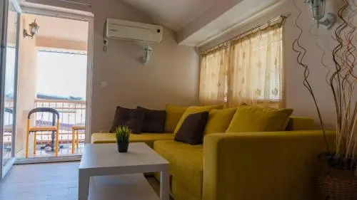 Di Angolo Apartments