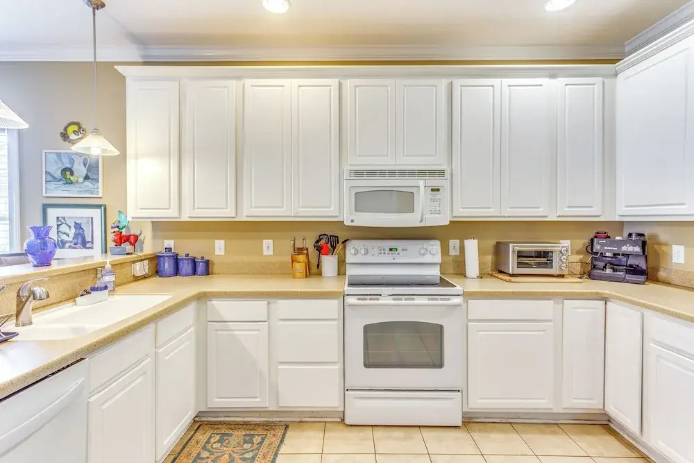 Walk to Seaside: North Myrtle Beach Gem w/ Views!
