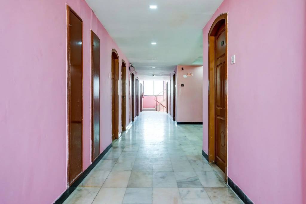 OYO 68201 Hotel Singapore International