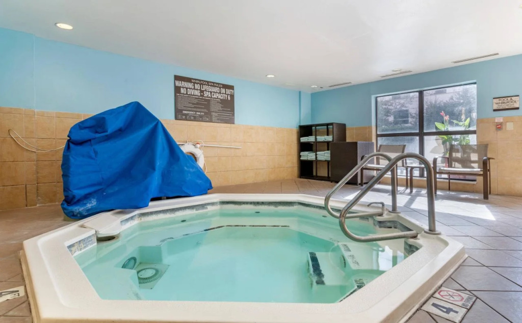Courtyard by Marriott Savannah Downtown - Historic District