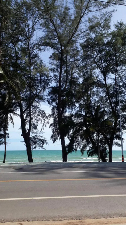 Sammy Seaview Mae ramphueng Beach Front Homestay Apartment แซมมี่ ซีวิว ที่พักวิวทะเลหน้าหาดแม่รำพึง