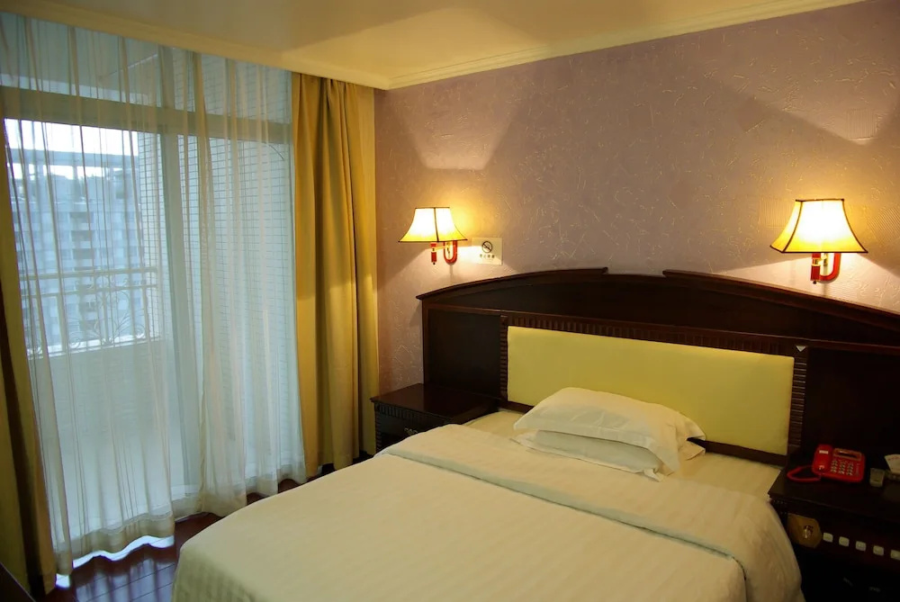 Yizhi Hotel (Dongshankou Subway Station Store, First Affiliated Hospital of Sun Yat sen University)