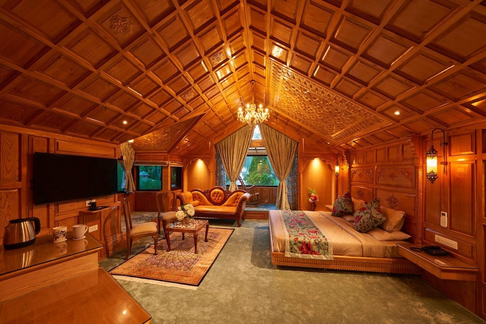 Kashmir Mahal Resorts by Stay Pattern