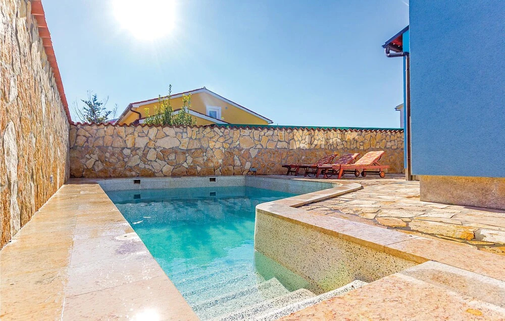 Stunning Home in Vodnjan With Wifi and 6 Bedrooms