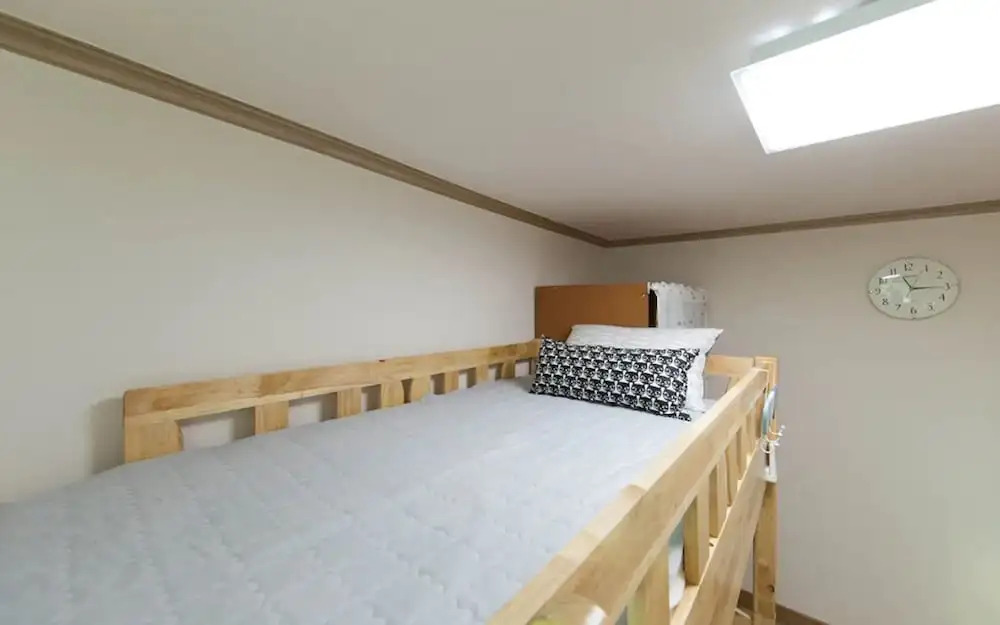 Seoul Rooftop Moonlight Guest House