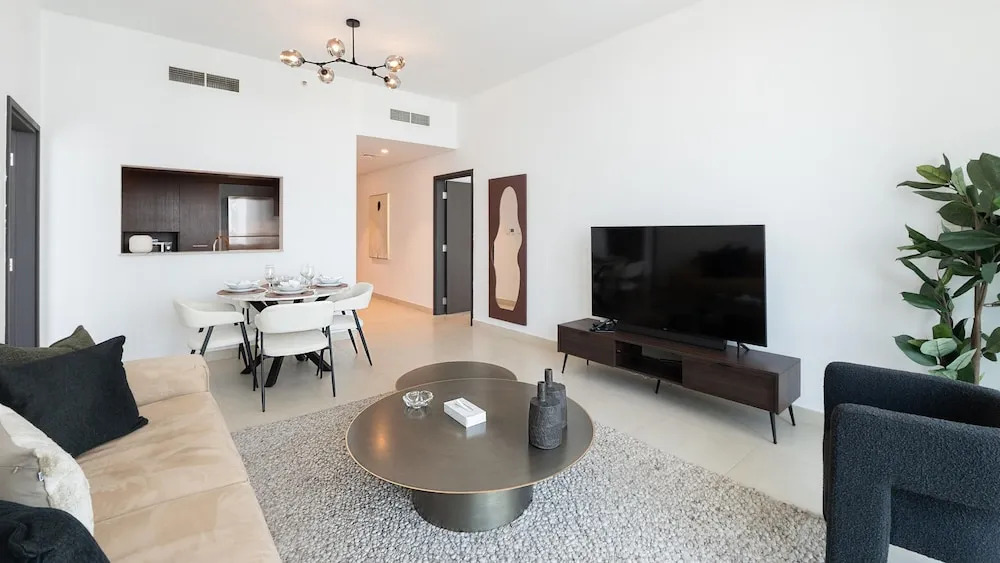 Premium 2BR Downtown Apt w Dubai Mall Access