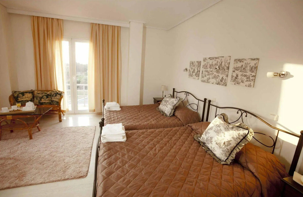 Minavra Hotel
