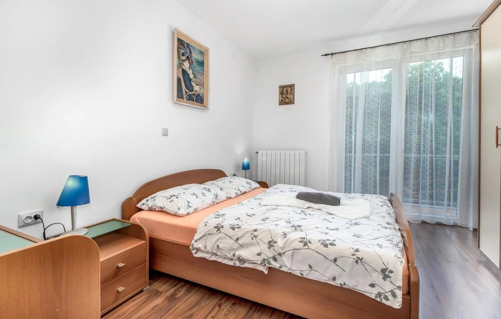 3 Bedroom Cozy Home In Hreljin