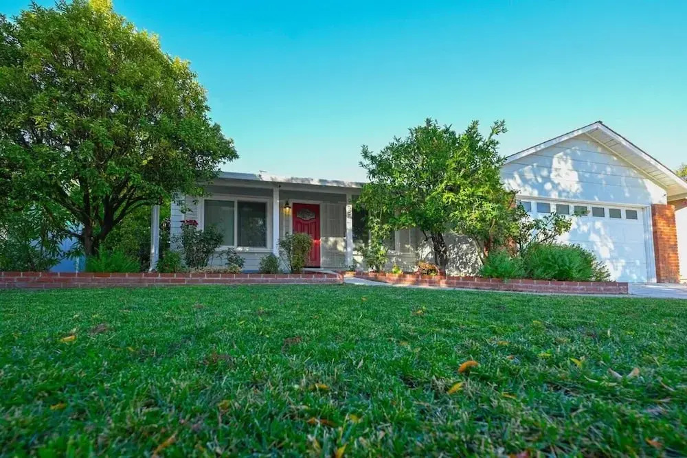 # Marbella Lane - Exquisite Home 3BR
