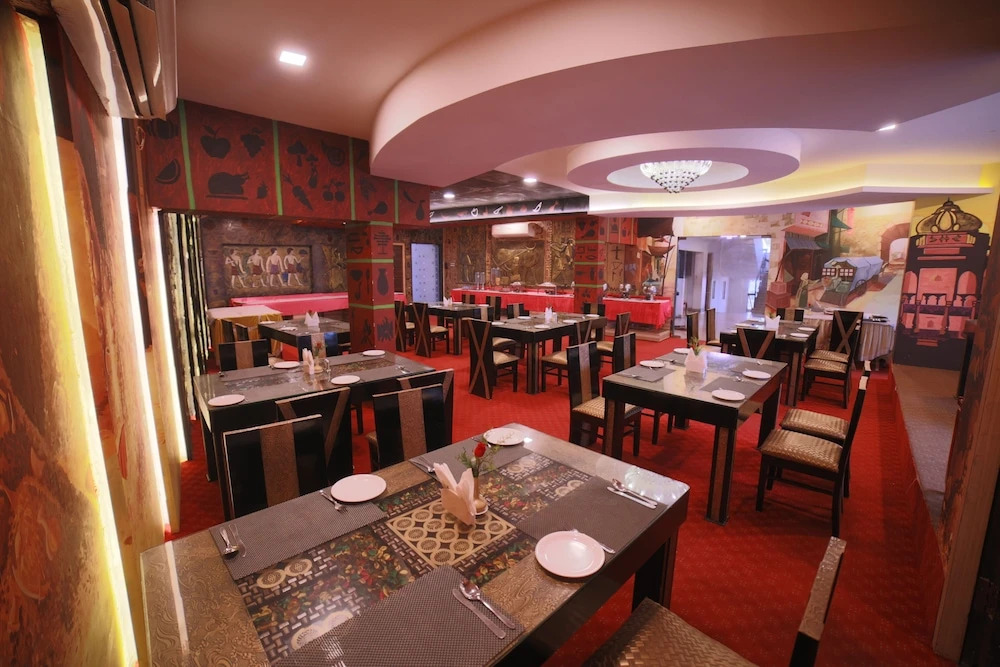 OYO 14759 Hotel President