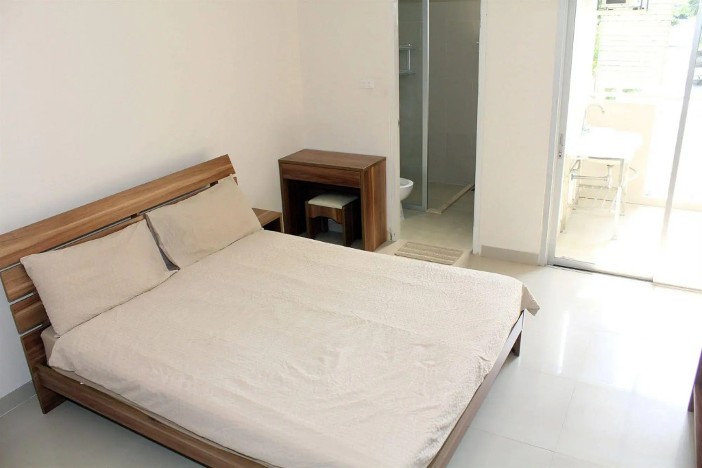 UTD8 Hotel and Residence
