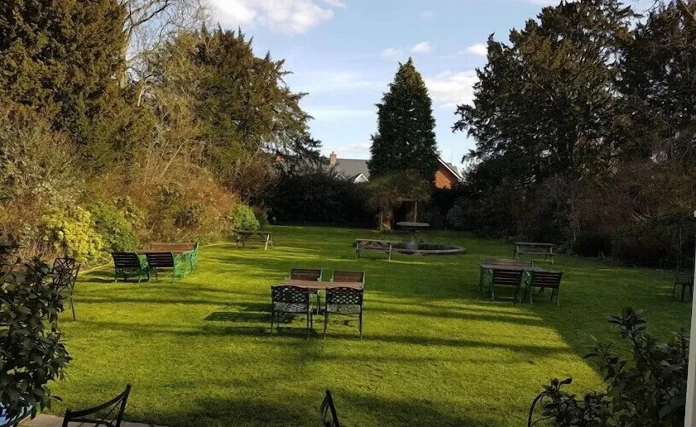 Antrobus Arms Hotel