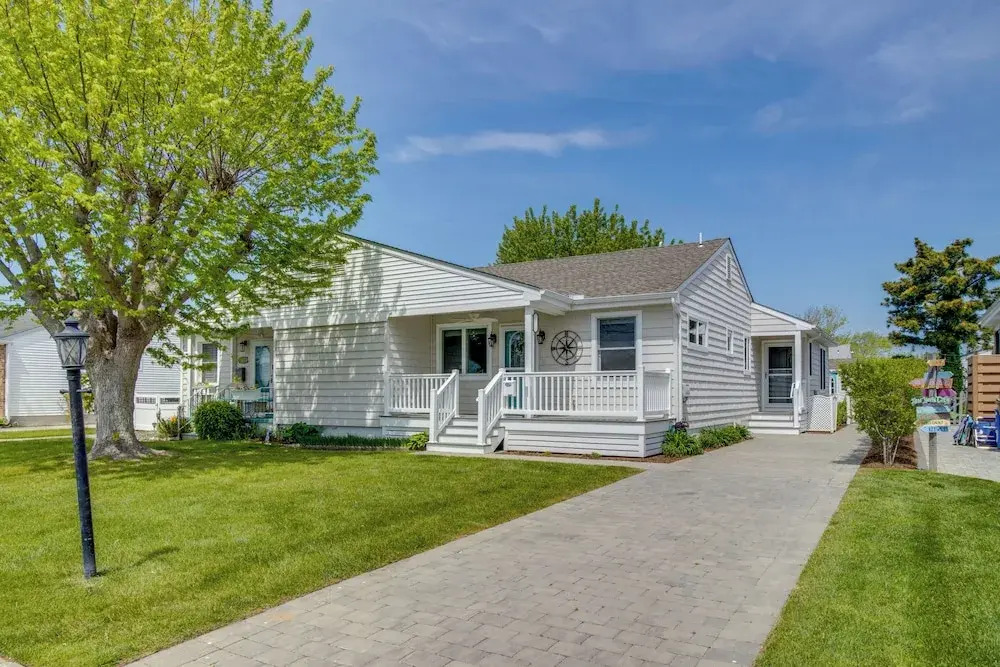 Half-mi to Beach: Cape May Getaway w/ Deck & Yard!