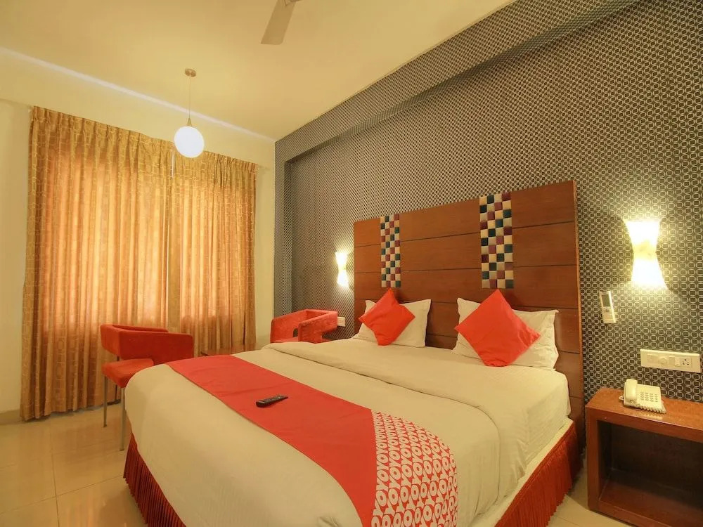 OYO 1531 Vels Grand Inn Hotel