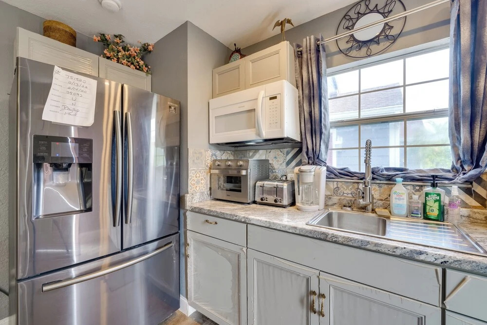 9 Mi to Disney World: Townhome w/ Pool Access!