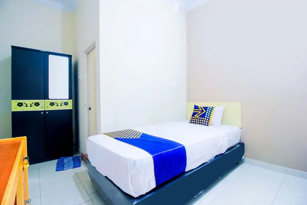 Berkah Homestay Syariah by OYO Rooms