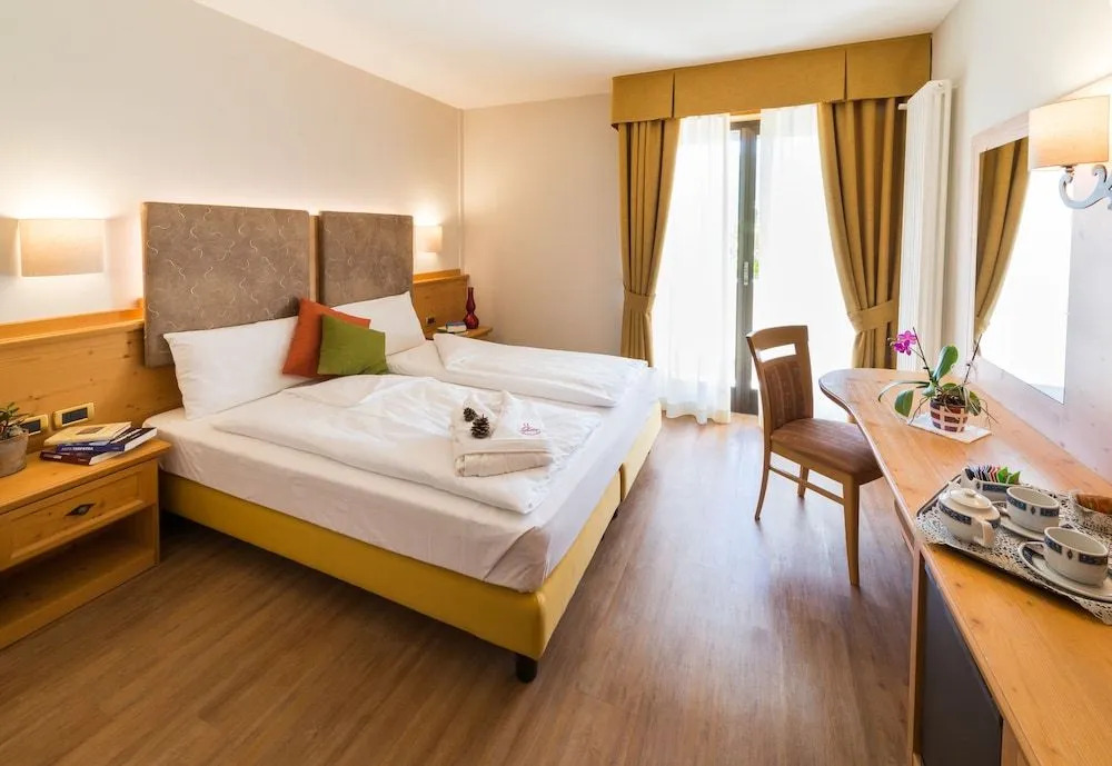 Hotel Ambassador