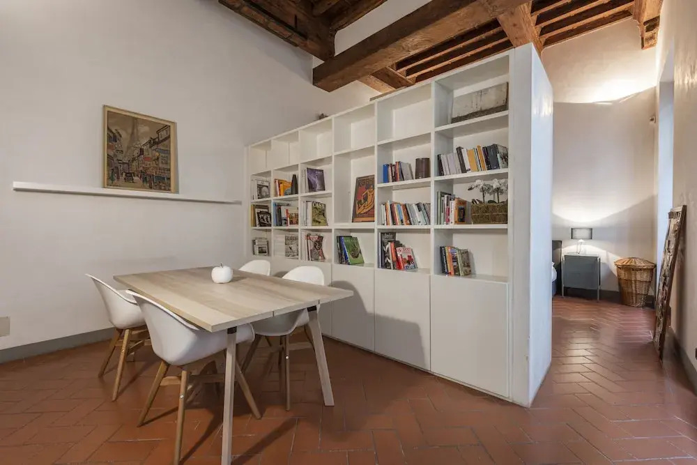 Porta Rossa Modern by Mmega