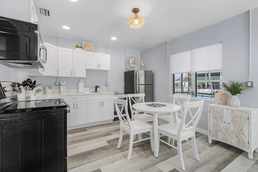 171 Washington - Dune Our Thing - Unit A - Fabulous Pool Home! home