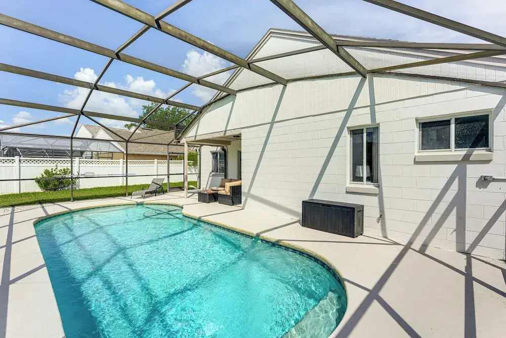 6 Mi to Disney World: Lake-view Retreat w/ Pool!
