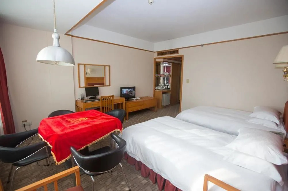 Mingxiang Hotel (Wenling Zeguo Passenger Transport Center)