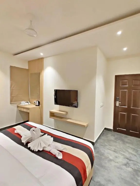 Hotel Dua Grand by Sonachi- 500M From Golden Temple