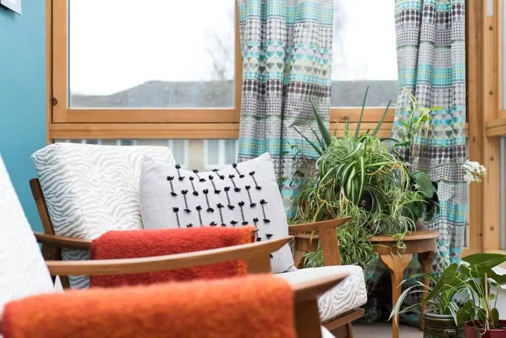 Homely 1 Bedroom Canal Side Flat with Balcony