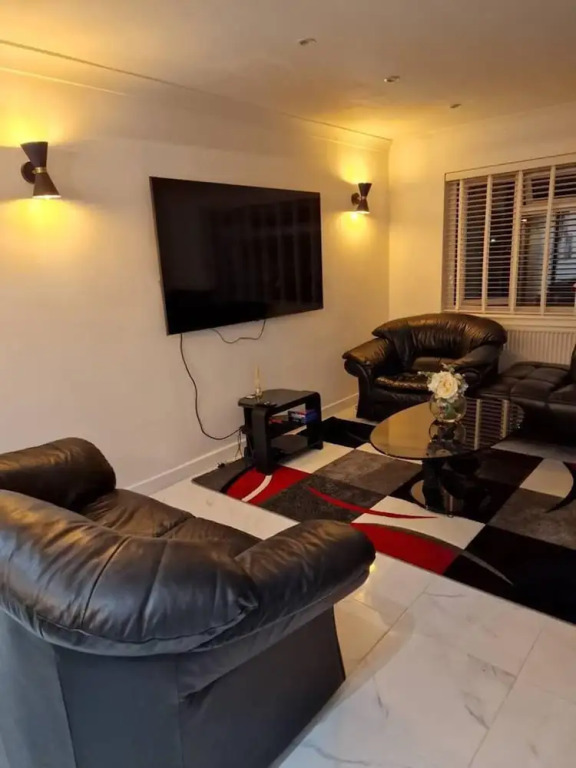 Beautiful and Modern House in Gravesend