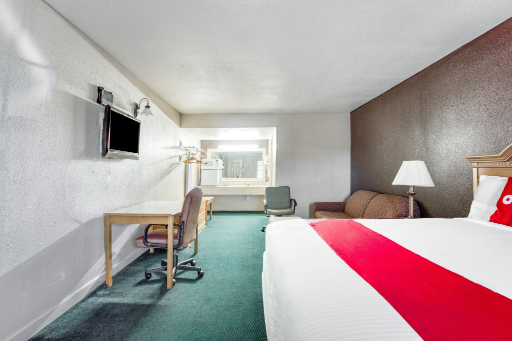 OYO Hotel Bald Knob near Searcy AR