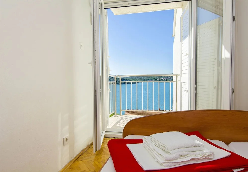 Apartments Rada