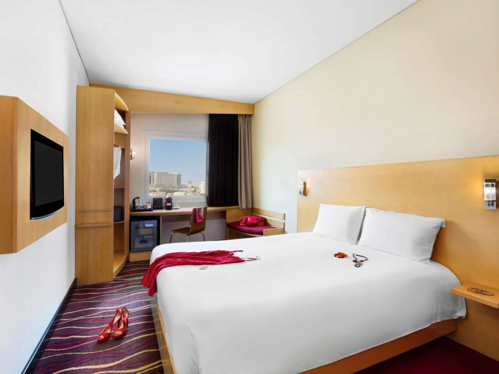 Отель ibis Muscat